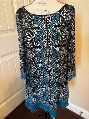 White House Black Market Black, Teal & White Ornate Shift Dress